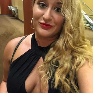 Meet your Posher, Vicky